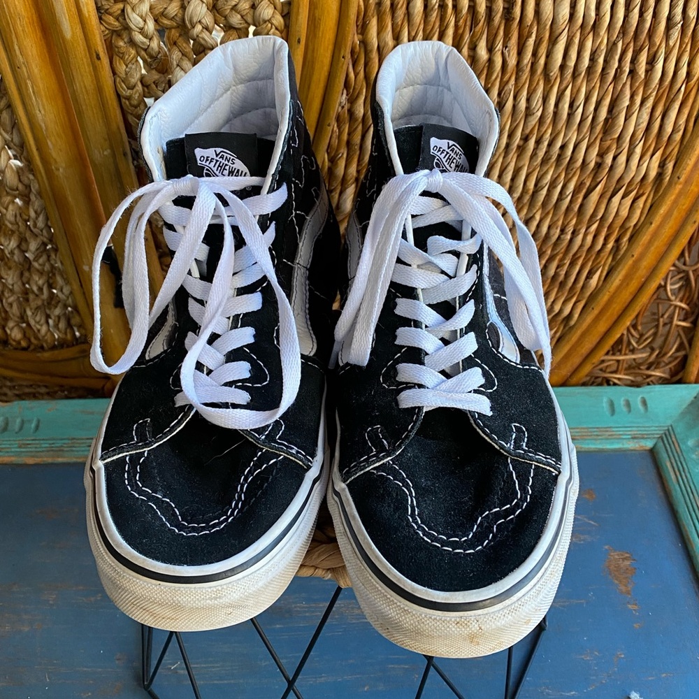 Vans Black and White High-Top Sample  Sneakers Size 9